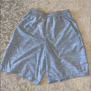 NWOT Lululemon pace breaker linerless 9 in
